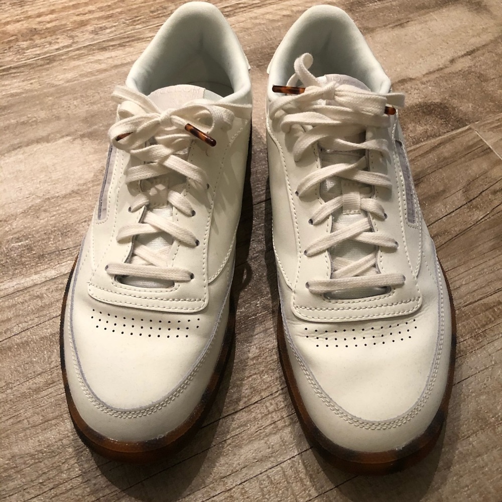 Men’s Reebok sneakers